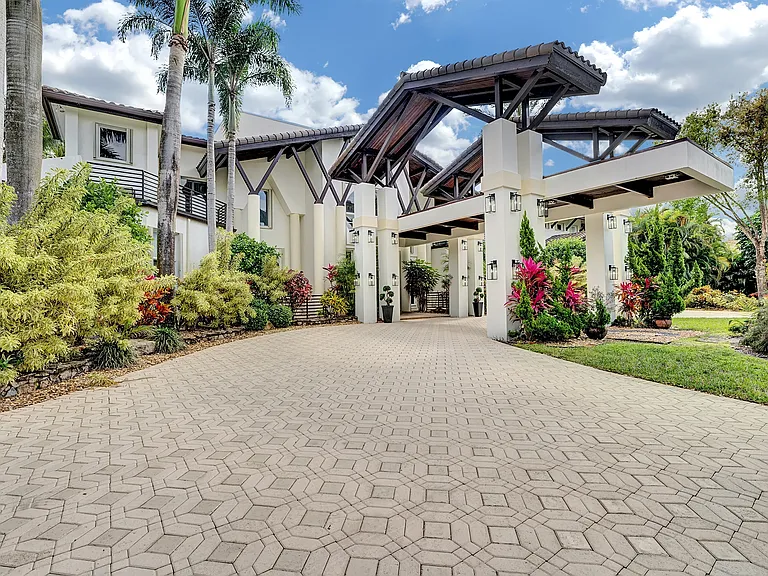 Paver driveway installation by Hillstar Construction in Los Angeles